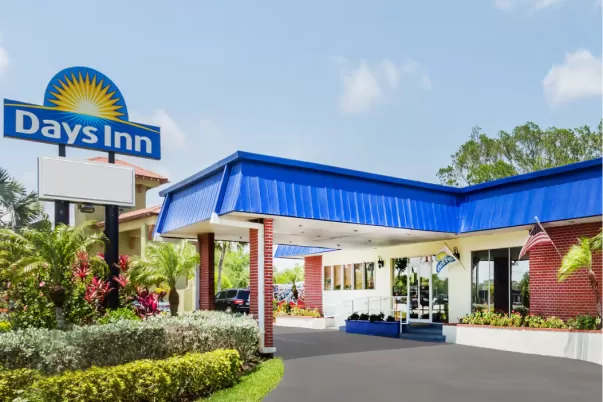 Days Inn by Wyndham Fort Myers Springs Resort